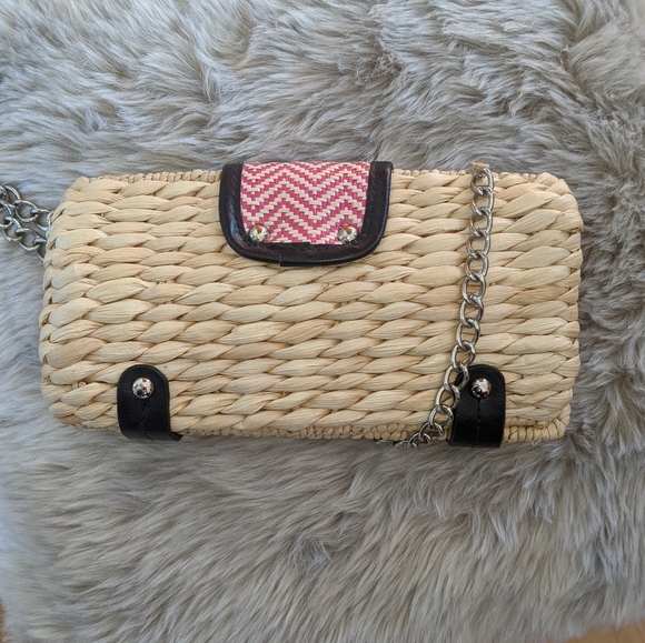 Boho Straw Hand Bag - Picture 2 of 7